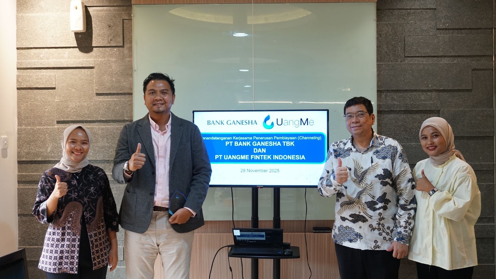 UangMe dan Bank Ganesha Resmi Jalin Kerja Sama Channeling Rp50 Miliar